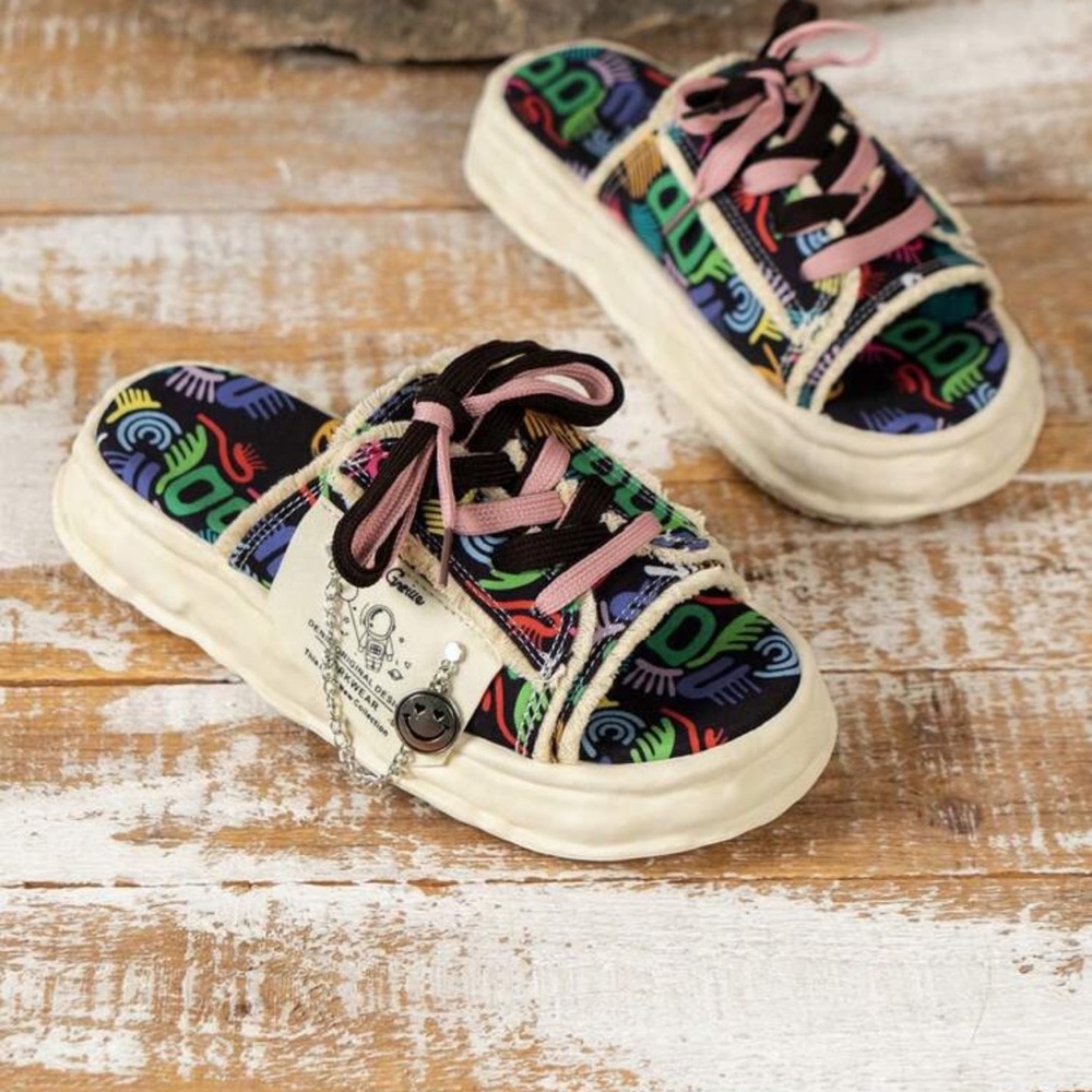 Adult women shoes